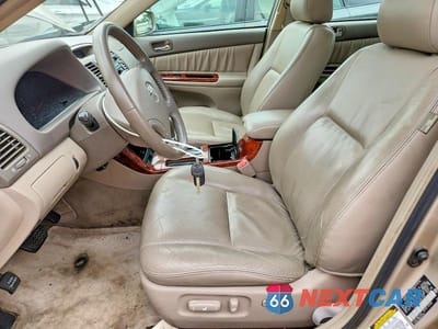 Zdjęcie 7 z 12 samochodu: 2005 TOYOTA CAMRY XLE V6 VIN:4T1BF30K05U613306 - miniatura