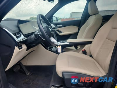 Zdjęcie 7 z 13 samochodu: 2023 BMW X1 XDRIVE28I VIN:WBX73EF01P5W55813 - miniatura