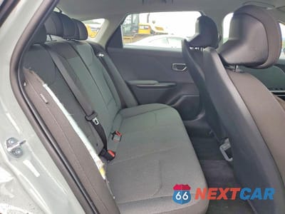 Zdjęcie 10 z 12 samochodu: 2026 KIA K4 LXS VIN:3KPFT4DE1TE274835 - miniatura