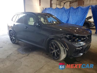 Czwarte zdjęcie samochodu z boku: 2022 BMW X5 XDRIVE40I VIN:5UXCR6C09N9K66409 - miniatura