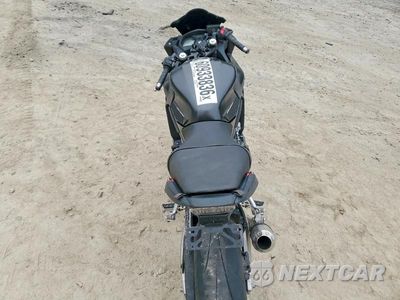 Zdjęcie 6 z 9 samochodu: 2016 HONDA CBR650 VIN:MLHRC7404G5200245 - miniatura