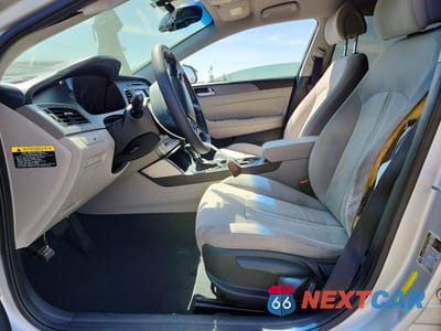 Zdjęcie 7 z 12 samochodu: 2016 HYUNDAI SONATA HYBRID SE VIN:KMHE24L14GA040352 - miniatura