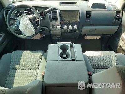 Zdjęcie 8 z 12 samochodu: 2010 TOYOTA TUNDRA DOUBLE CAB SR5 VIN:5TFUY5F18AX134691 - miniatura