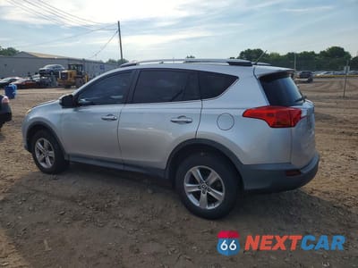 Drugie zdjęcie samochodu z przodu: 2015 TOYOTA RAV4 XLE VIN:2T3RFREV2FW345100 - miniatura