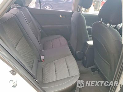 Zdjęcie 10 z 12 samochodu: 2023 KIA RIO S VIN:3KPA24AD8PE530788 - miniatura
