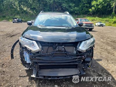 Piąte zdjęcie samochodu w środku: 2019 NISSAN ROGUE SV VIN:JN8AT2MV2KW375258 - miniatura