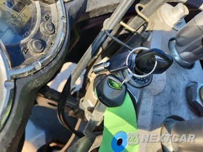 Zdjęcie 8 z 9 samochodu: 2005 SUZUKI DL1000 VIN:JS1VT53A652101144 - miniatura