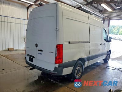 Trzecie zdjęcie samochodu z tyłu: 2023 MERCEDES-BENZ SPRINTER 2500 DELIVERY VAN VIN:W1Y4KBHY1PT122940 - miniatura