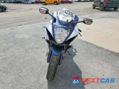 Drugie zdjęcie samochodu z przodu: 2025 SUZUKI GSX-R600 VIN:JS1GN7FA8S7100778 - miniatura