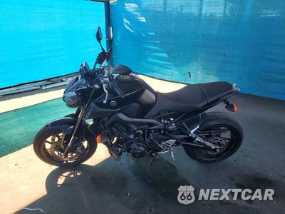 Trzecie zdjęcie samochodu z tyłu: 2019 YAMAHA MT09 C VIN:JYARN53Y2KA001327 - miniatura
