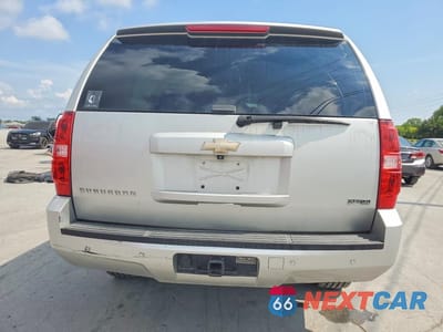 Zdjęcie 6 z 12 samochodu: 2011 CHEVROLET SUBURBAN K1500 LT VIN:1GNSKJE35BR336180 - miniatura