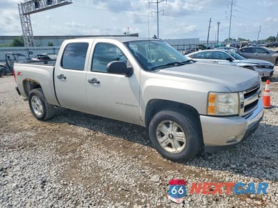 Czwarte zdjęcie samochodu z boku: 2007 CHEVROLET SILVERADO K1500 CREW CAB VIN:2GCEK13M771516052 - miniatura