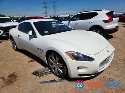 Czwarte zdjęcie samochodu z boku: 2010 MASERATI GRANTURISMO VIN:ZAM45GLA3A0052090 - miniatura