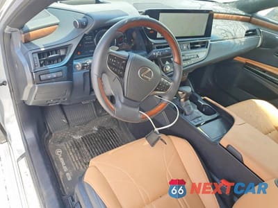 Zdjęcie 8 z 12 samochodu: 2025 LEXUS ES 300H ULTRA LUXURY VIN:58AFA1C10SU073046 - miniatura