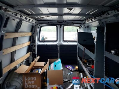 Zdjęcie 10 z 13 samochodu: 2022 CHEVROLET EXPRESS G2500 VIN:1GCWGAFP6N1155749 - miniatura