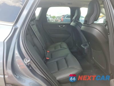 Zdjęcie 11 z 13 samochodu: 2021 VOLVO XC60 T5 MOMENTUM VIN:YV4102RKXM1797990 - miniatura