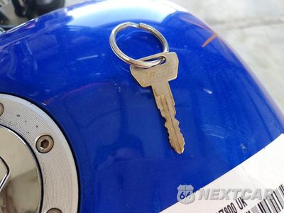 Zdjęcie 8 z 9 samochodu: 2004 SUZUKI VZ800 VIN:JS1VS53A542101086 - miniatura
