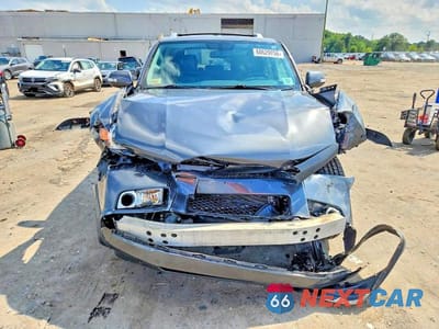 Piąte zdjęcie samochodu w środku: 2011 TOYOTA 4RUNNER SR5 VIN:JTEBU5JR8B5048709 - miniatura