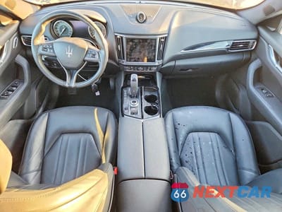 Zdjęcie 8 z 12 samochodu: 2023 MASERATI LEVANTE MODENA VIN:ZN661YUM3PX418605 - miniatura