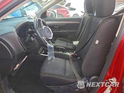 Zdjęcie 7 z 14 samochodu: 2017 MITSUBISHI OUTLANDER SE VIN:JA4AD3A34HZ060951 - miniatura