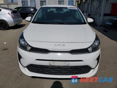 Piąte zdjęcie samochodu w środku: 2022 KIA RIO S VIN:3KPA24AD8NE478690 - miniatura