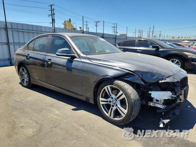 Czwarte zdjęcie samochodu z boku: 2014 BMW 320 I VIN:WBA3B1C52EP680984 - miniatura