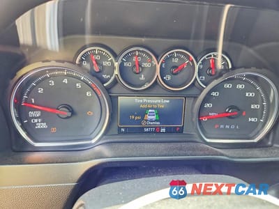 Zdjęcie 9 z 12 samochodu: 2021 CHEVROLET SILVERADO K1500 RST VIN:3GCUYEEL8MG315897 - miniatura