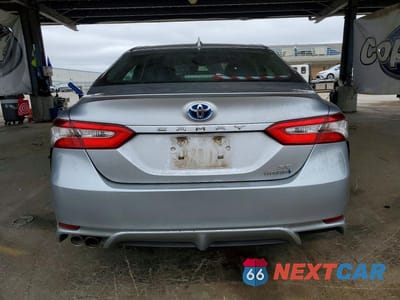 Zdjęcie 6 z 13 samochodu: 2018 TOYOTA CAMRY HYBRID SE VIN:4T1B21HK8JU006357 - miniatura