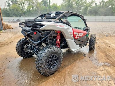 Czwarte zdjęcie samochodu z boku: 2024 CAN-AM MAVERICK X3 UTILITY VEHICLE VIN:3JBVGAY49RE001637 - miniatura