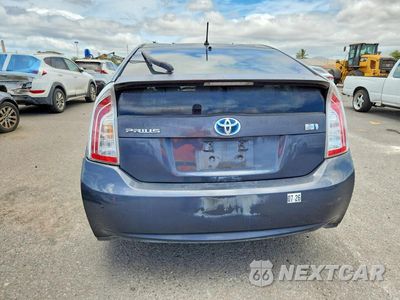 Zdjęcie 6 z 12 samochodu: 2013 TOYOTA PRIUS ONE VIN:JTDKN3DU0D5557346 - miniatura