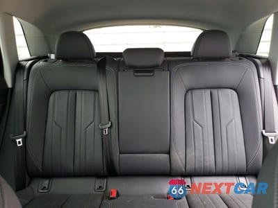 Zdjęcie 10 z 13 samochodu: 2021 AUDI E-TRON PREMIUM VIN:WA1AAAGE0MB010699 - miniatura
