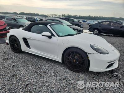 Czwarte zdjęcie samochodu z boku: 2019 PORSCHE BOXSTER BASE VIN:WP0CA2A89KS211294 - miniatura