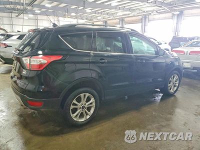 Trzecie zdjęcie samochodu z tyłu: 2018 FORD ESCAPE SEL VIN:1FMCU9HD1JUB64246 - miniatura