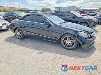 Czwarte zdjęcie samochodu z boku: 2011 MERCEDES-BENZ E 350 VIN:WDDKK5GF0BF113222 - miniatura