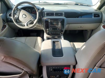 Zdjęcie 8 z 13 samochodu: 2009 CHEVROLET TAHOE K1500 LT VIN:1GNFK23019R173649 - miniatura