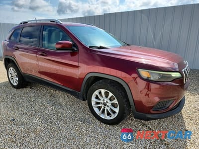 Czwarte zdjęcie samochodu z boku: 2020 JEEP CHEROKEE LATITUDE VIN:1C4PJLCB5LD653222 - miniatura