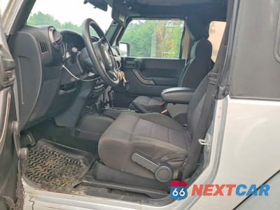 Zdjęcie 7 z 12 samochodu: 2011 JEEP WRANGLER SPORT VIN:1J4AA2D10BL511266 - miniatura