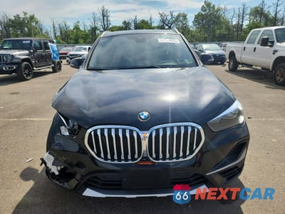 Piąte zdjęcie samochodu w środku: 2021 BMW X1 XDRIVE28I VIN:WBXJG9C03M5T59208 - miniatura