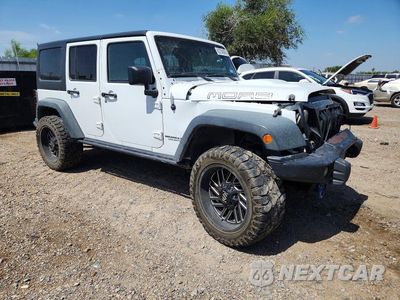 Czwarte zdjęcie samochodu z boku: 2013 JEEP WRANGLER UNLIMITED SAHARA VIN:1C4BJWEG9DL592971 - miniatura
