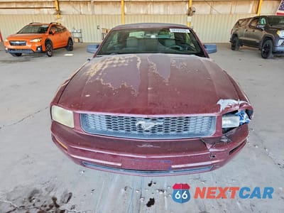 Piąte zdjęcie samochodu w środku: 2007 FORD MUSTANG VIN:1ZVFT84N175196529 - miniatura