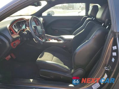 Zdjęcie 7 z 13 samochodu: 2018 DODGE CHALLENGER SXT VIN:2C3CDZAG8JH112516 - miniatura