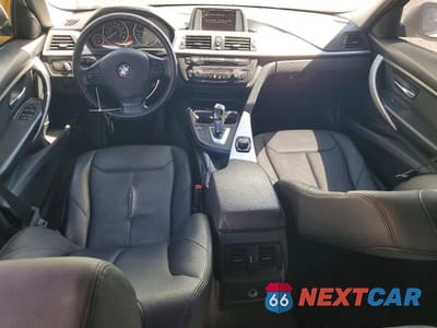 Zdjęcie 8 z 12 samochodu: 2013 BMW 328 I VIN:WBA3A5C53DF602759 - miniatura
