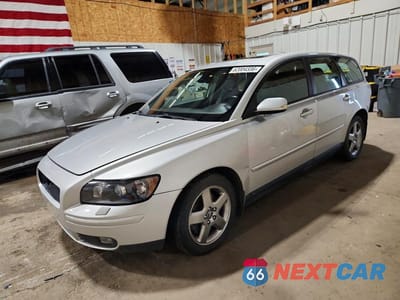 2005 VOLVO V50 T5 YV1MJ682652065674 - główne zdjęcie licytacji z USA - miniatura