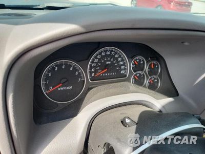 Zdjęcie 9 z 14 samochodu: 2006 GMC ENVOY DENALI XL VIN:1GKES66M766143972 - miniatura