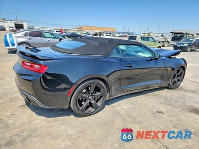 Trzecie zdjęcie samochodu z tyłu: 2017 CHEVROLET CAMARO SS VIN:1G1FH3D70H0135205 - miniatura