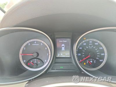 Zdjęcie 9 z 13 samochodu: 2013 HYUNDAI SANTA FE SPORT 2.4L VIN:5XYZU3LB2DG098121 - miniatura