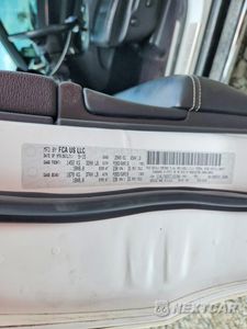 Zdjęcie 14 z 14 samochodu: 2015 JEEP GRAND CHEROKEE LIMITED VIN:1C4RJFBG5FC165390 - miniatura