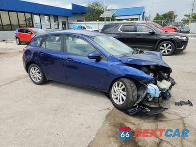 Czwarte zdjęcie samochodu z boku: 2012 MAZDA 3 I VIN:JM1BL1L78C1531492 - miniatura