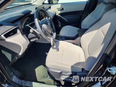 Zdjęcie 7 z 12 samochodu: 2025 TOYOTA COROLLA CROSS LE VIN:7MUBAAAG5SV128862 - miniatura