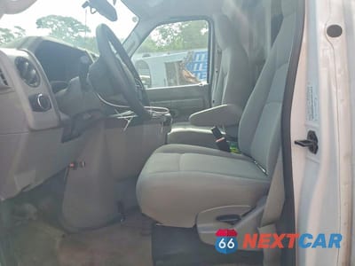 Zdjęcie 7 z 13 samochodu: 2025 FORD ECONOLINE E350 SUPER DUTY CUTAWAY VAN VIN:1FDWE3FNXSDD36701 - miniatura